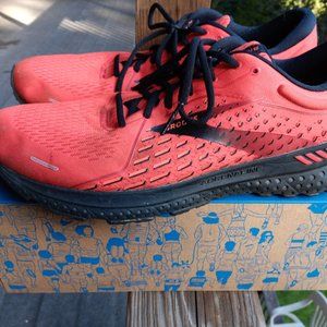 Brooks 13 m Men's Size 13 red Running Walking Casual Shoes Sneakers